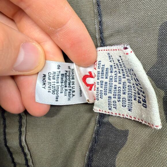 True Religion Jeans men's 40 Green Camo Military Woodland Flap Pockets USA made - Picture 13 of 14